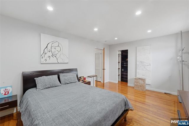 17 Arthur Drive, Rutherford, NJ 07070