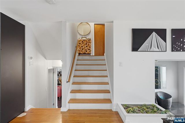17 Arthur Drive, Rutherford, NJ 07070