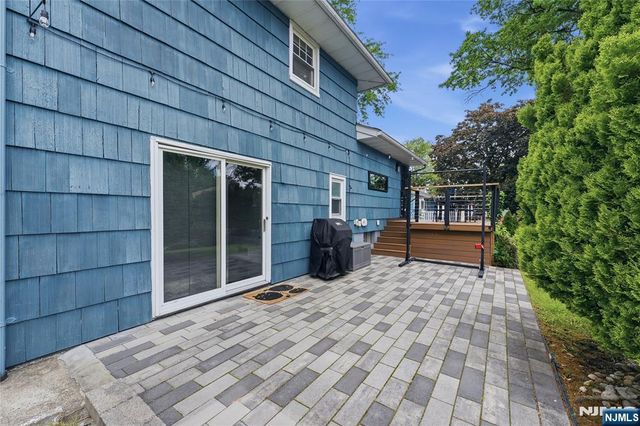 17 Arthur Drive, Rutherford, NJ 07070