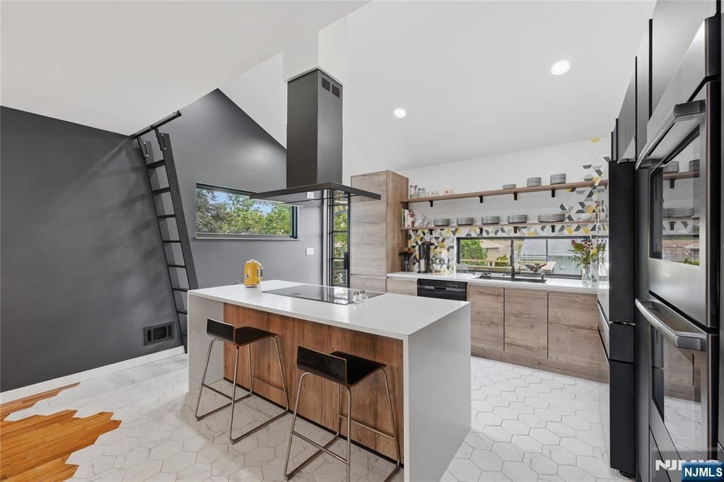 17 Arthur Drive, Rutherford, NJ 07070
