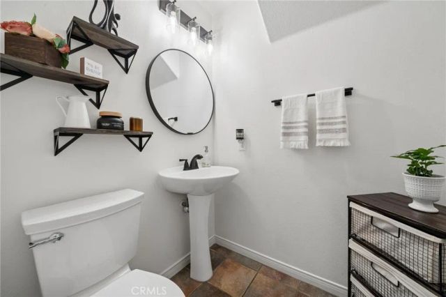 24367 Alyssum, Valencia, CA 91354