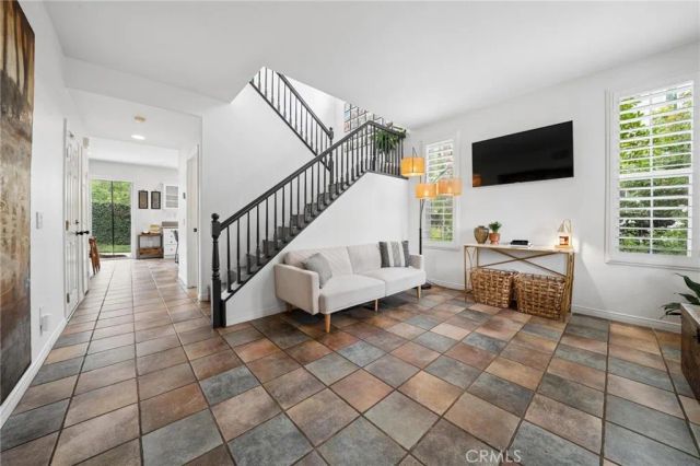 24367 Alyssum, Valencia, CA 91354