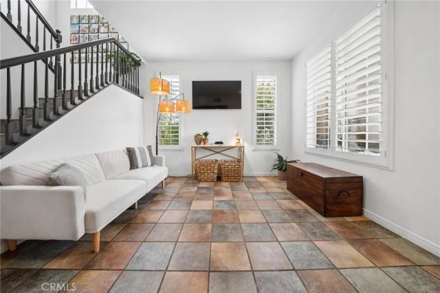 24367 Alyssum, Valencia, CA 91354