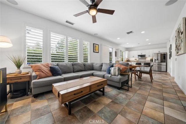 24367 Alyssum, Valencia, CA 91354