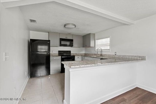 123 MCCALLMAN Road, Jacksonville, FL 32218