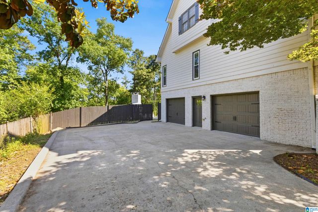 211 CLAIRMONT ROAD, Sterrett, AL 35147