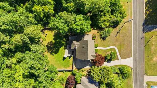 211 CLAIRMONT ROAD, Sterrett, AL 35147