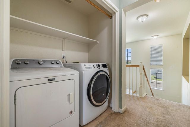 1612 Hearthsong Dr, Manteca, CA 95337