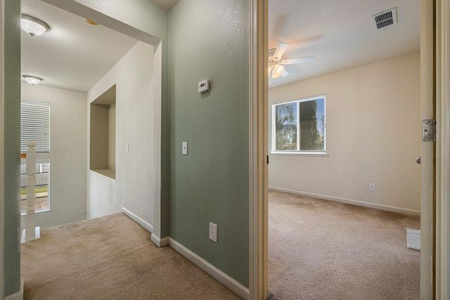 1612 Hearthsong Dr, Manteca, CA 95337