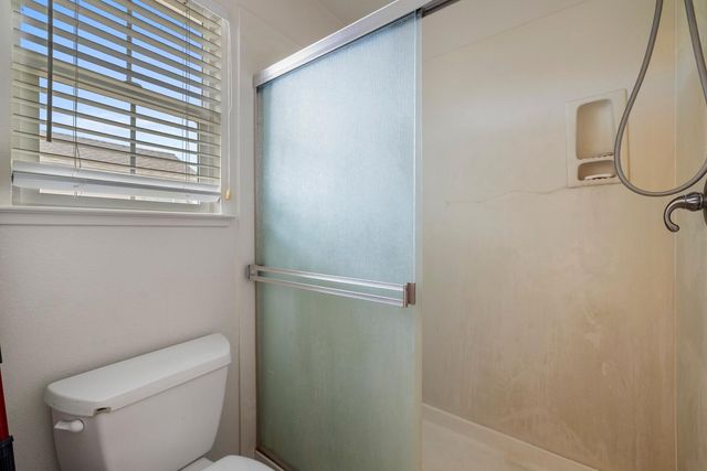 1612 Hearthsong Dr, Manteca, CA 95337