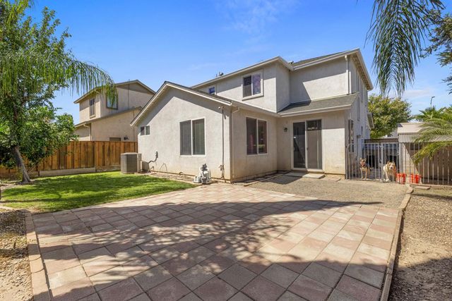 1612 Hearthsong Dr, Manteca, CA 95337