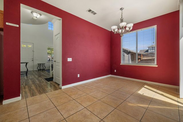 1612 Hearthsong Dr, Manteca, CA 95337