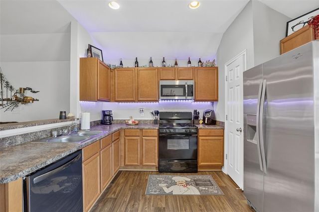 420 NE 19th Place, Newcastle, OK 73065