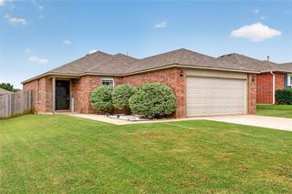 420 NE 19th Place, Newcastle, OK 73065