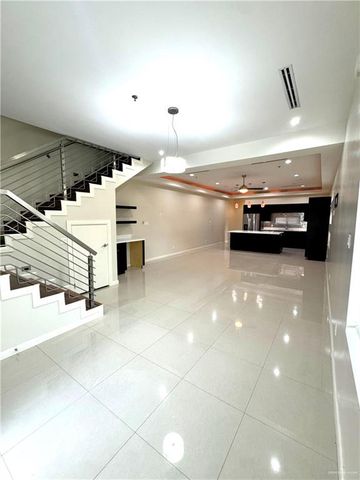 3006 S L Lane 4, Mcallen, TX 78503