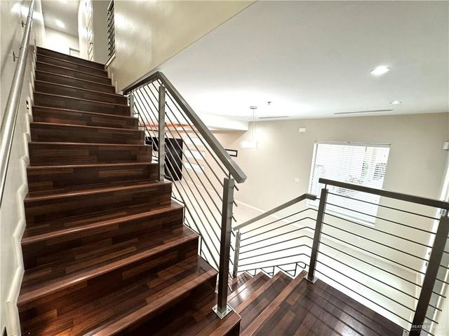 3006 S L Lane 4, Mcallen, TX 78503