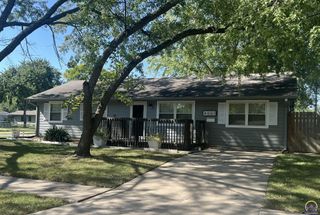 4001 SW 33rd TER, Topeka, KS 66614