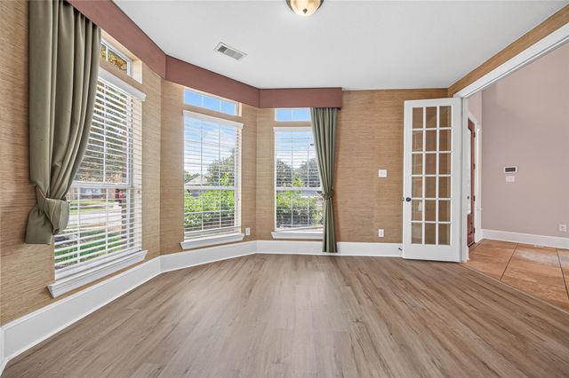 9735 Lansing Meadows Drive, Humble, TX 77396