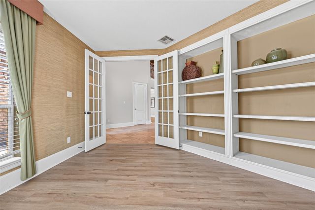 9735 Lansing Meadows Drive, Humble, TX 77396