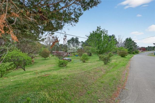 394 Old Howell Bridge Road, Ball Ground, GA 30107