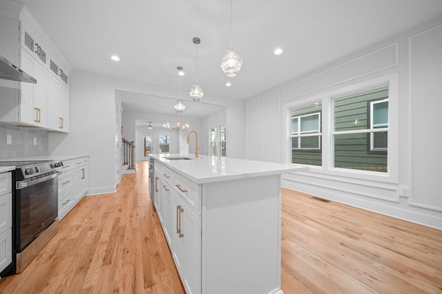 2118B Burns St, Nashville, TN 37216