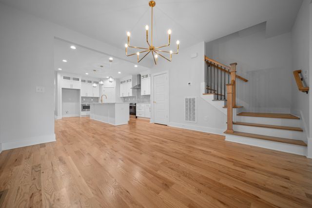 2118B Burns St, Nashville, TN 37216