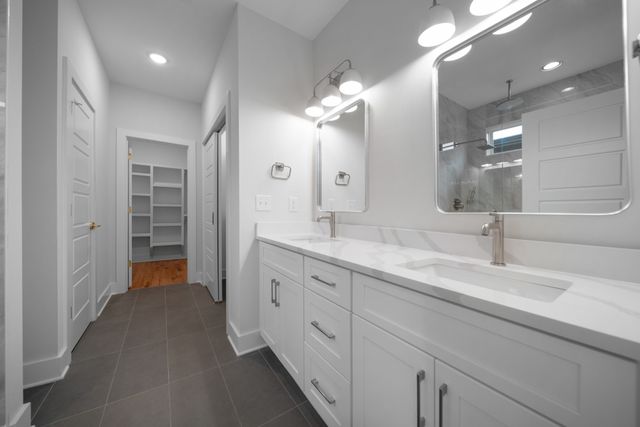 2118B Burns St, Nashville, TN 37216