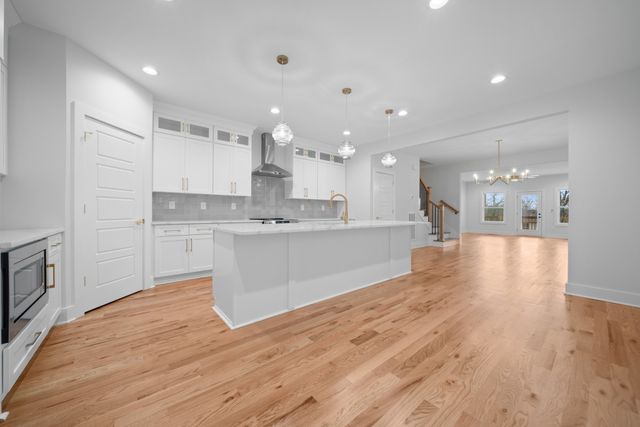 2118B Burns St, Nashville, TN 37216