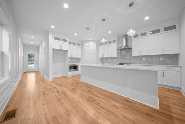 2118B Burns St, Nashville, TN 37216