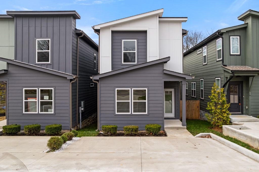 2118B Burns St, Nashville, TN 37216