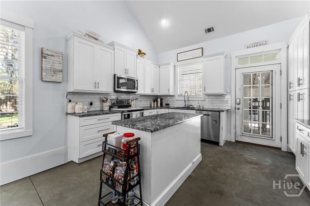 640 Meinhard Road, Port Wentworth, GA 31407