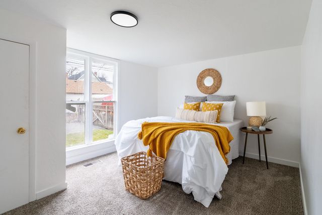 1014 W Spofford Ave, Spokane, WA 99205