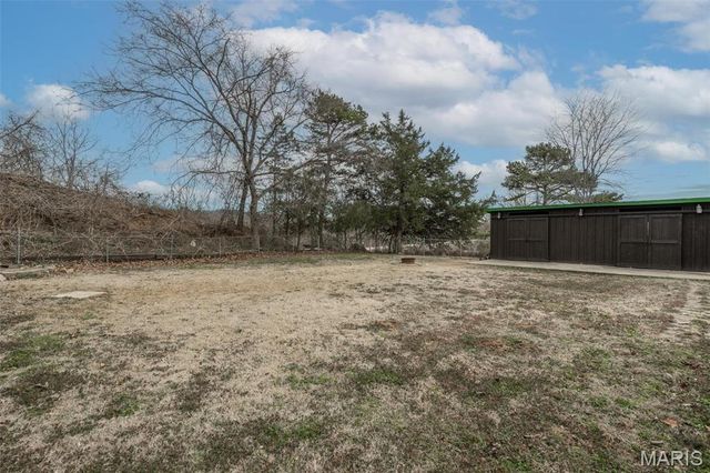 255 Wayne 406, Williamsville, MO 63967
