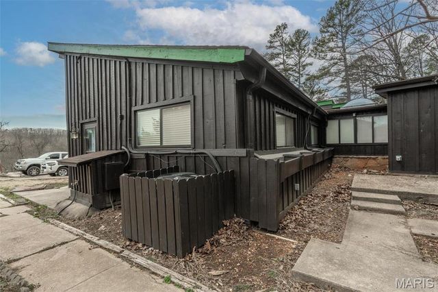 255 Wayne 406, Williamsville, MO 63967