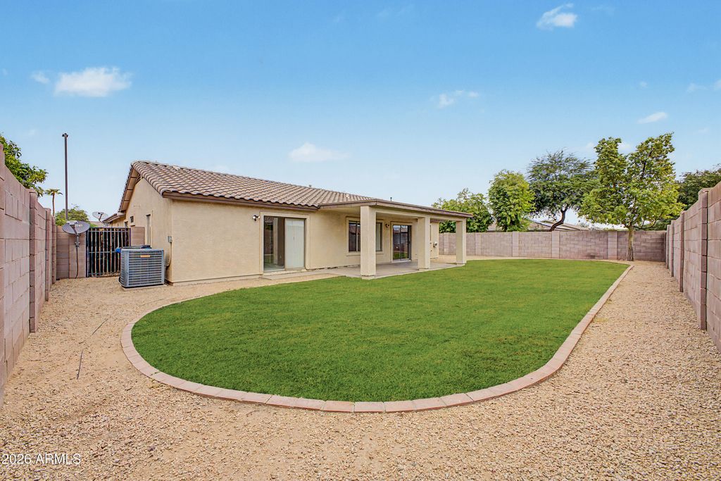 2511 E TOLEDO Court, Gilbert, AZ 85295 — photo 2