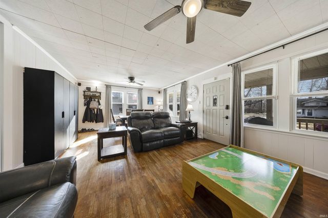 1980 Indian Mounds Boulevard, Evansville, IN 47715