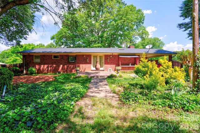 1202 Ridgemont Avenue, Shelby, NC 28150