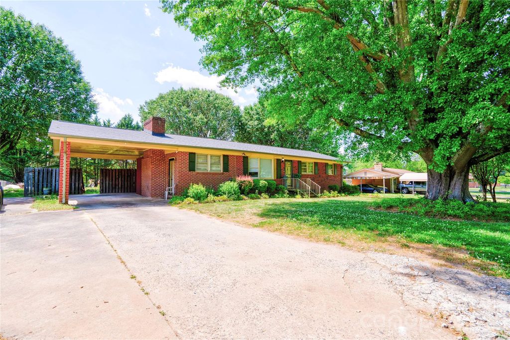 1202 Ridgemont Avenue, Shelby, NC 28150