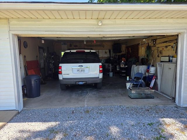1514 Helena Road, Flemingsburg, KY 41041