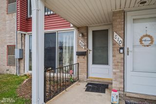 809 Sunset Lane, St Clair Shores, MI 48082