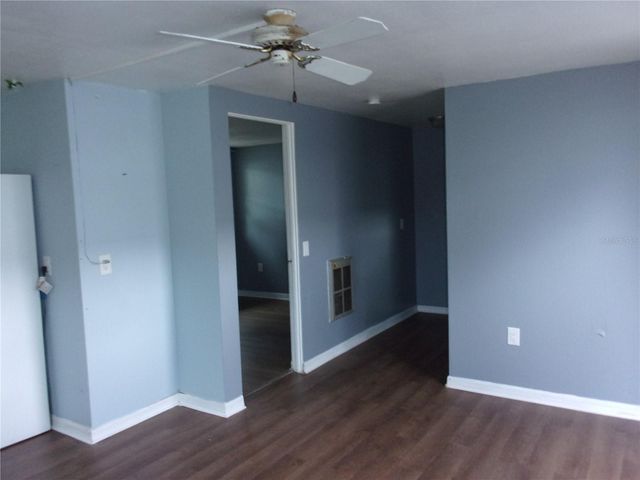 5206 7TH STREET, Zephyrhills, FL 33542