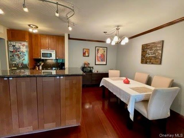 25 Rockledge Avenue 711B, White Plains, NY 10601