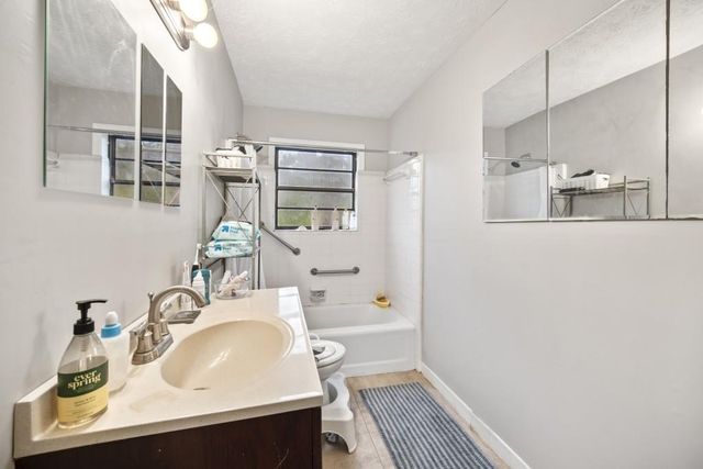 5121 Heather SE Road, Smyrna, GA 30082