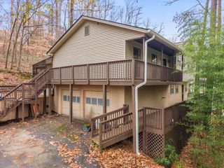 5121 Heather SE Road, Smyrna, GA 30082