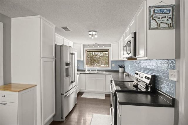 1005 W Marlow Street, Odessa, MO 64076