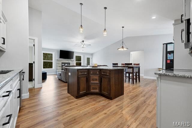 21 Knollwood Court, Cottleville, MO 63304