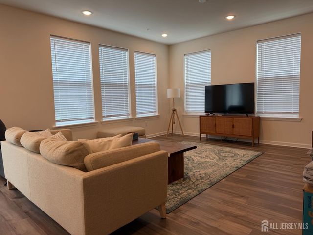 718 Station Road, Dunellen, NJ 08812
