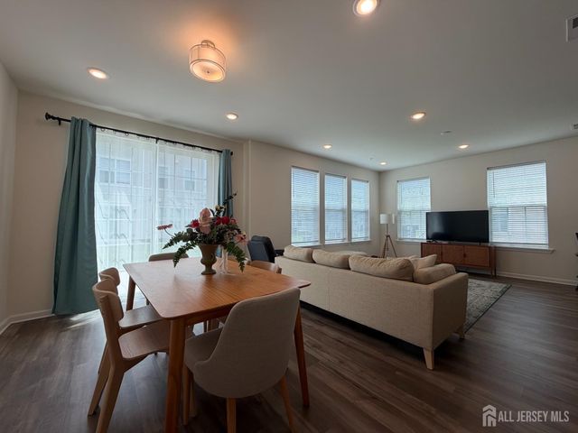 718 Station Road, Dunellen, NJ 08812