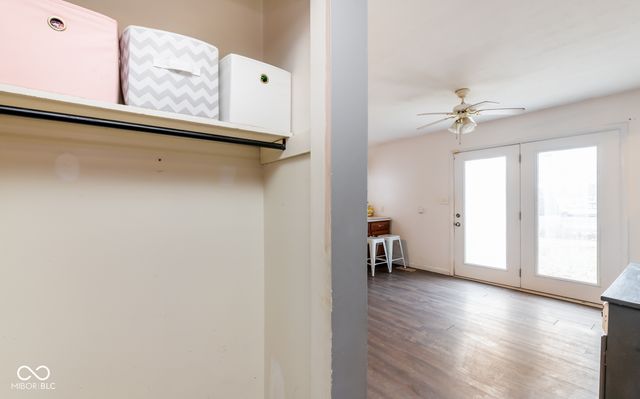 320 New York Street, Austin, IN 47102