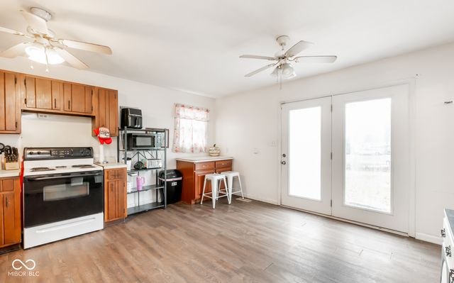 320 New York Street, Austin, IN 47102